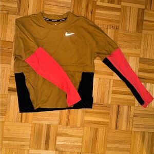 Nike tan, orange and black dri-fit cropped sweatshirt. Size medium. Vintage